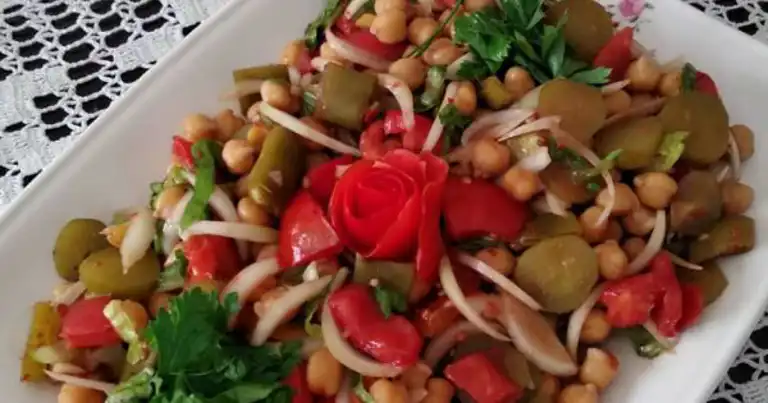 Nefis Nohut Salatası Tarifi