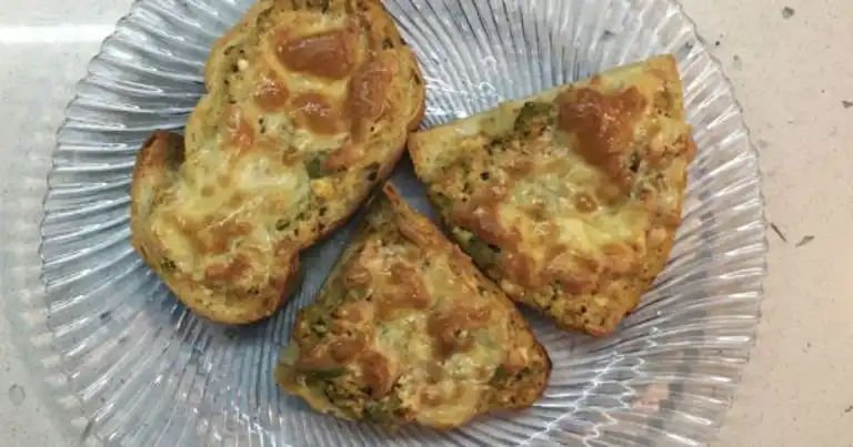 Peynirli Ekmek Dilimleri Tarifi