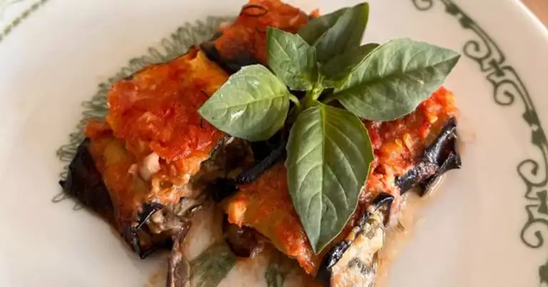 Üç Peynirli Lezzet Patlaması: Patlıcan Ruloları
