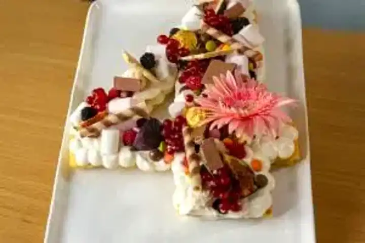 Nefis Rakamlı Doğum Günü Pastası Tarifi