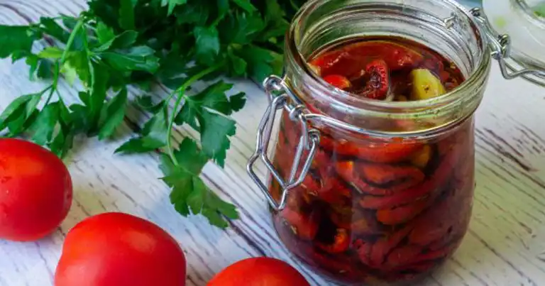 Lezzetli Sarımsaklı Kuru Domates Tarifi