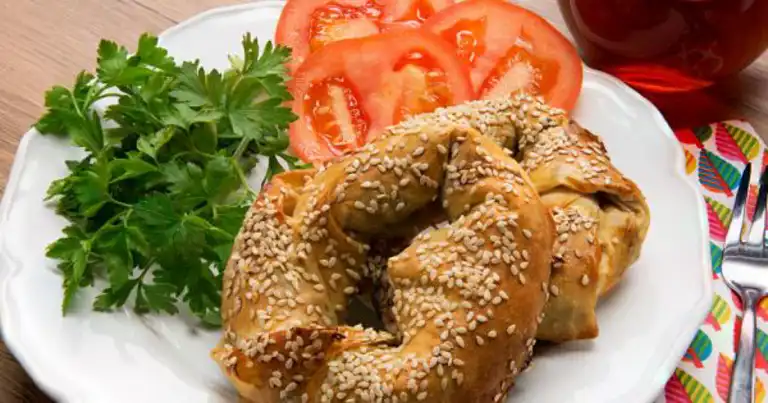 Lezzetli Simit Tarzı Börek Tarifi
