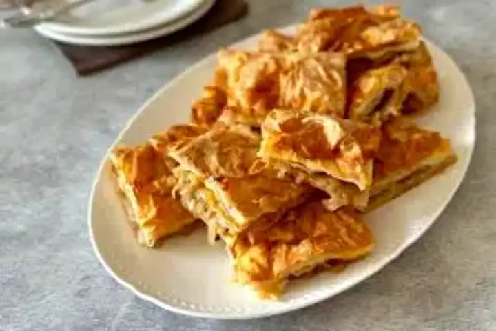 Nefis Soğan Böreği Tarifi