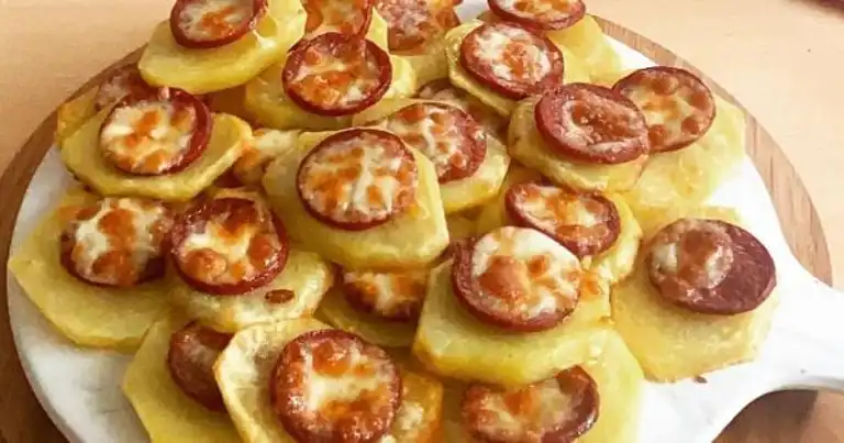 Pratik Kahvaltılık: Sucuklu Patates Dilimleri Tarifi