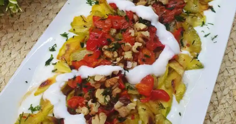 Kabaklı Köz Biber Salatası (Süzme Yoğurtlu)
