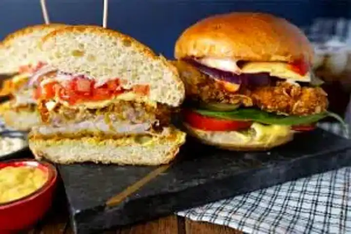 Ev Yapımı Lezzetli Tavuk Burger Tarifi