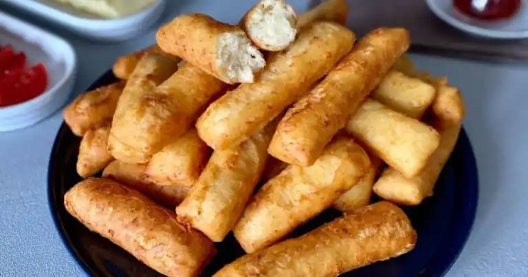 15 Dakikada Hazır Yağ Çekmeyen Çubuk Pişi Tarifi