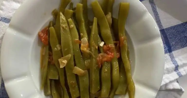 Nefis Zeytinyağlı Taze Fasulye Tarifi